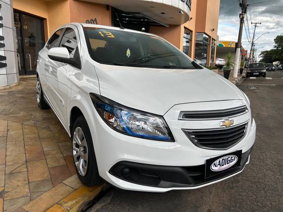 CHEVROLET ONIX 1.4 MPFI LT 8V FLEX 4P MANUAL